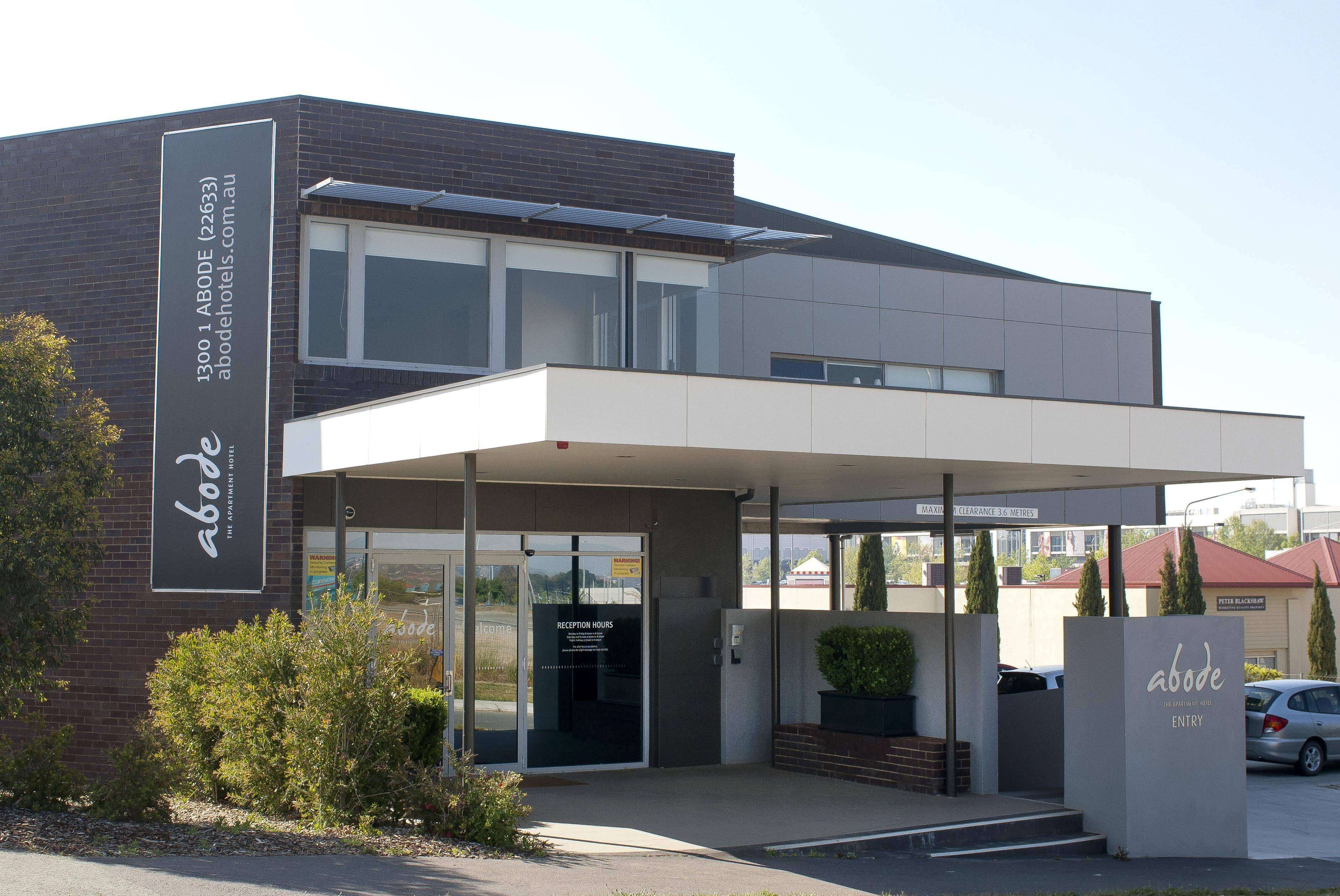 Abode Gungahlin Aparthotel Канбера Екстериор снимка