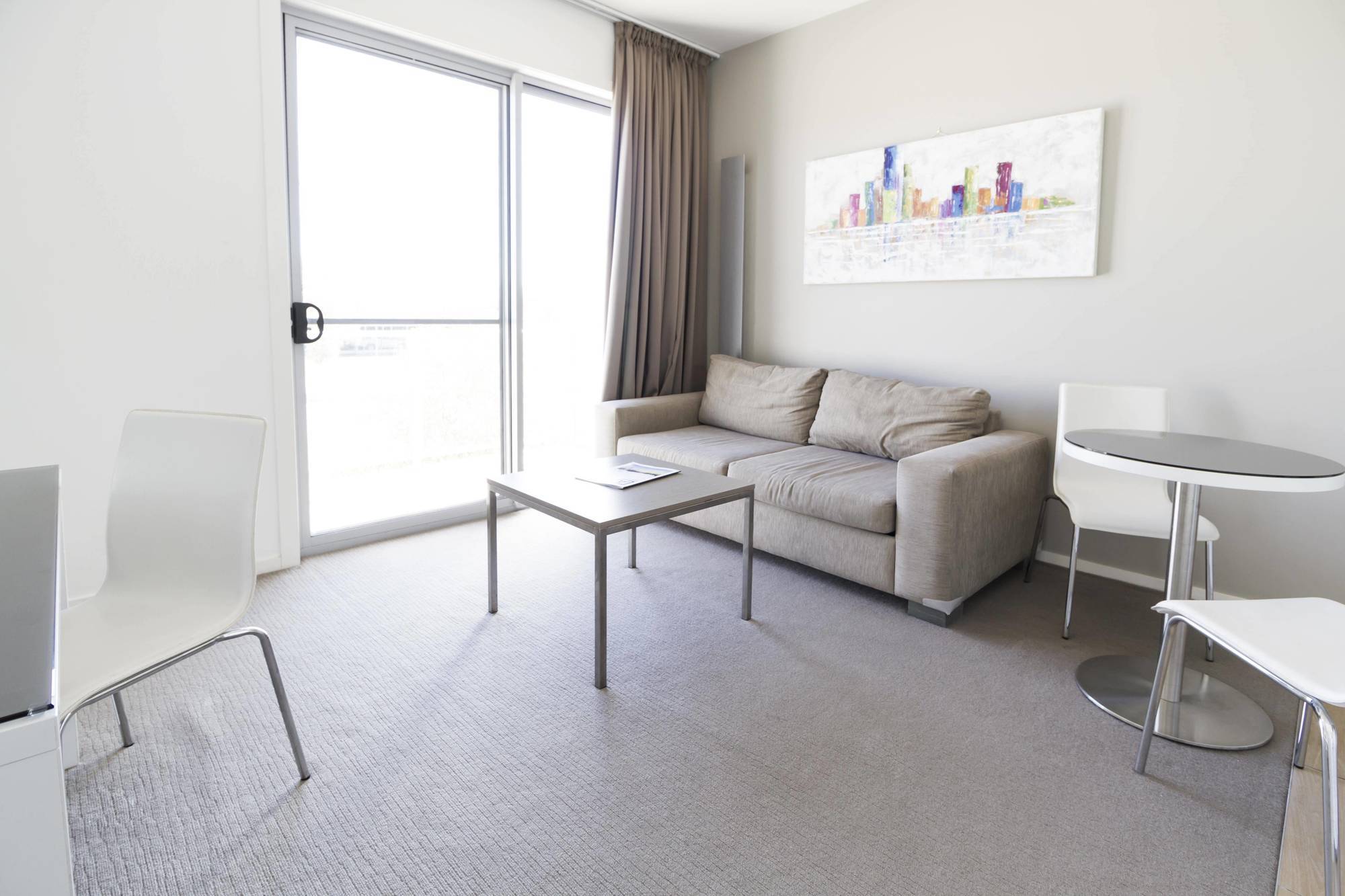 Abode Gungahlin Aparthotel Канбера Екстериор снимка